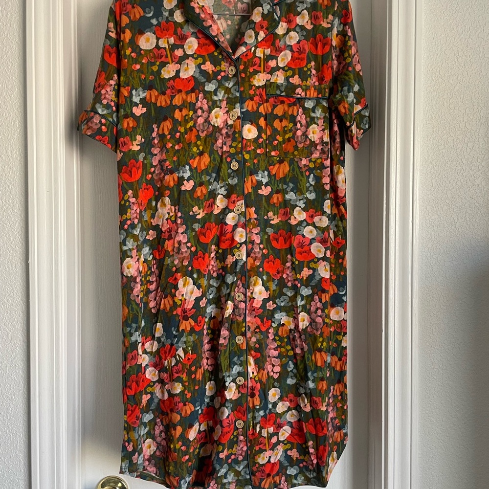 Red and Green Short Sleeve Notched Collar Pajamas